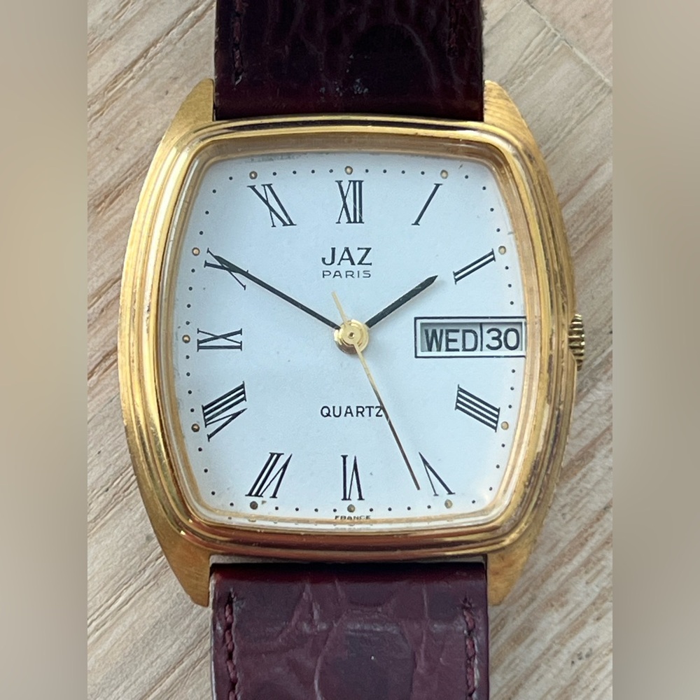 JAZ Paris Rare Vintage Watch White Dial, Gold Case, Leather Strap Date Window